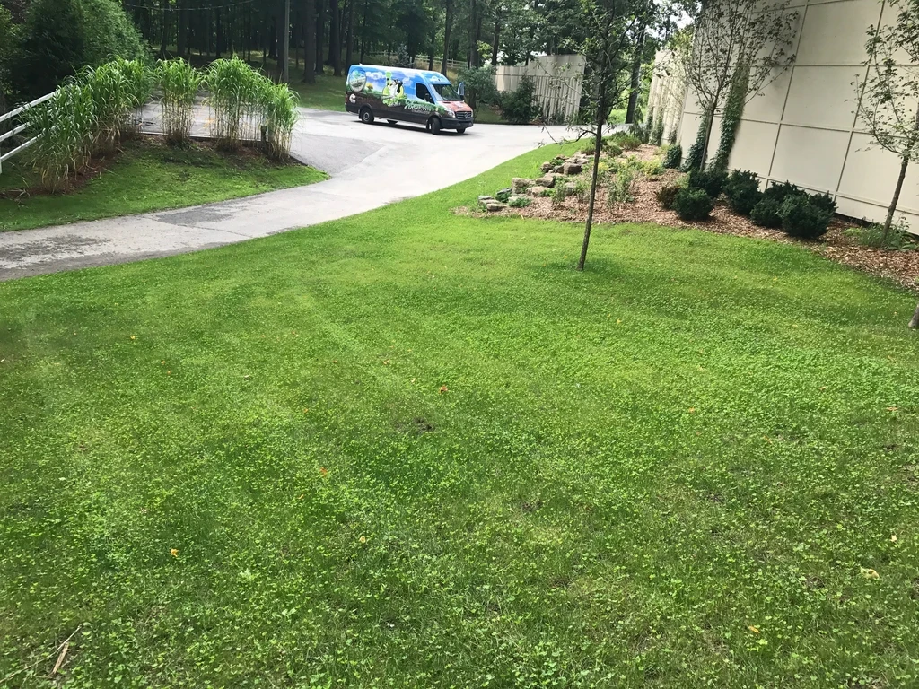 Service paysager écologique pelouse Ange-Gardien Gatineau