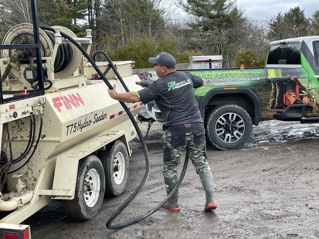 application fertilisation liquide tco pelouse gatineau